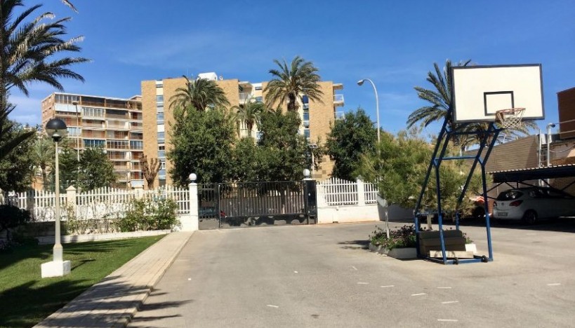 Reventa - Apartamento  · Playa San Juan - Playa San Juan / Alicante 