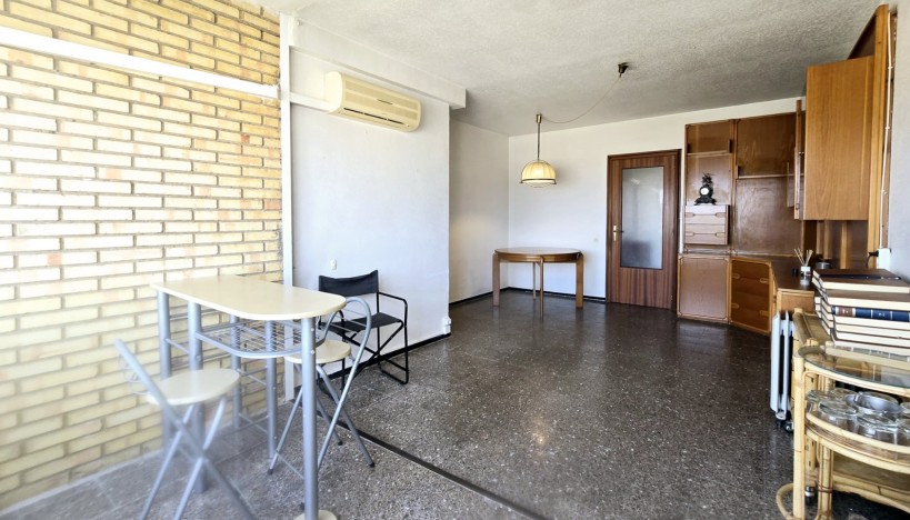 Apartamento  · Alquiler a largo plazo · Alicante · Alicante