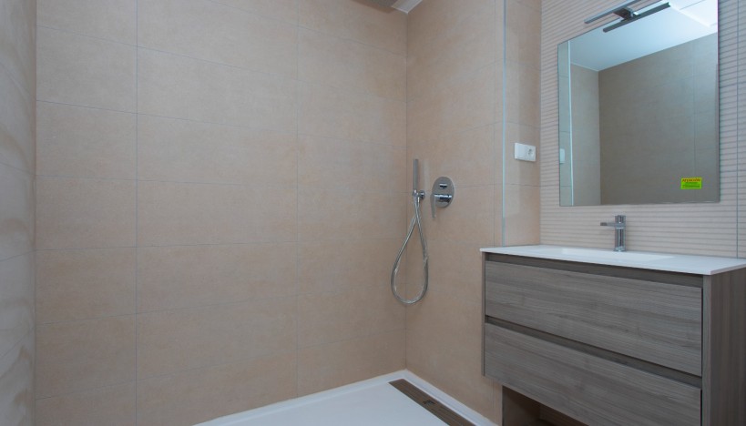 Nueva construcción  - Casas adosadas · Monforte del Cid · Alenda Golf