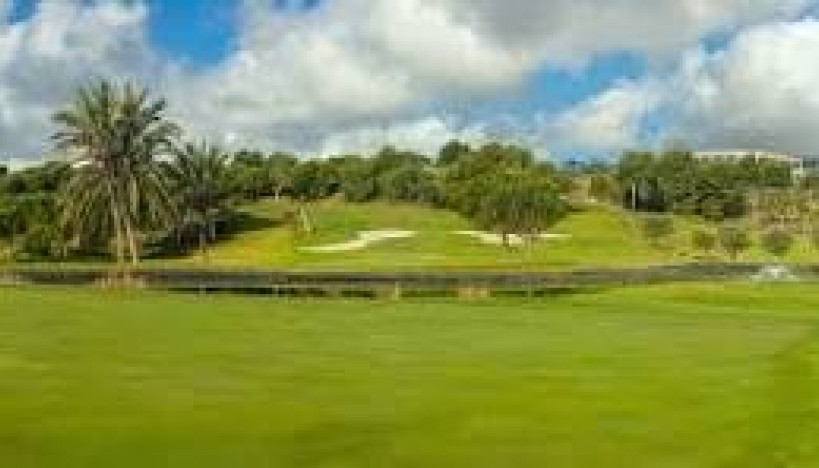 Nueva construcción  - Casas adosadas · Monforte del Cid · Alenda Golf