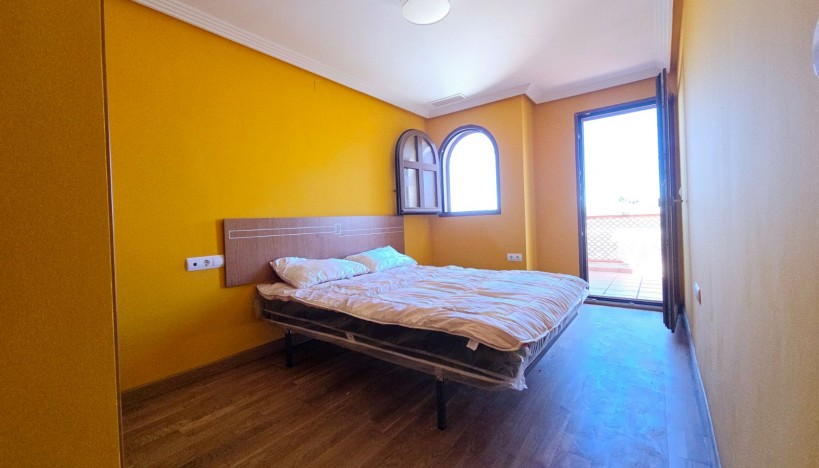 Resale - Terraced Houses · Algorfa