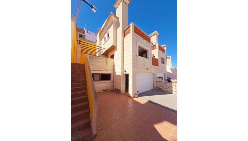 Resale - Terraced Houses · Algorfa