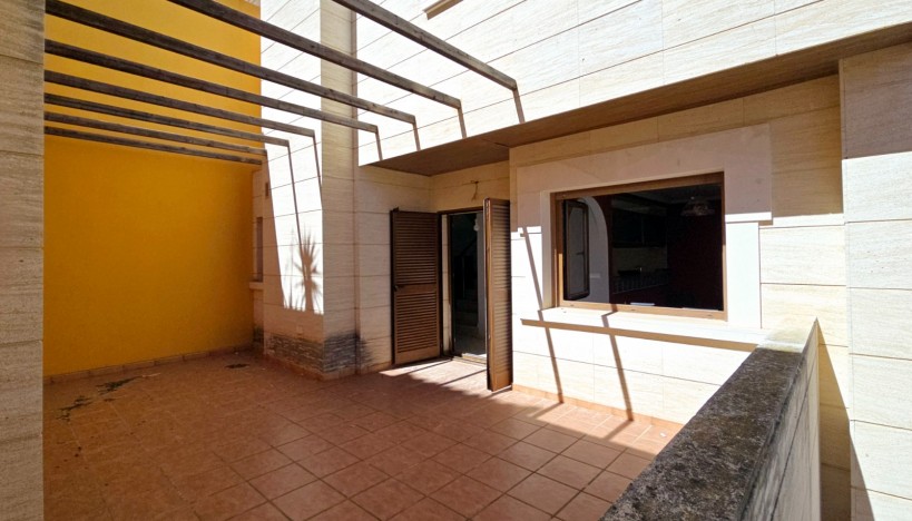 Resale - Terraced Houses · Algorfa