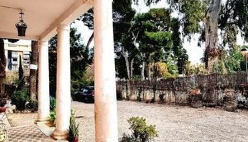 Resale - Luxury Villas · San Juan de Alicante