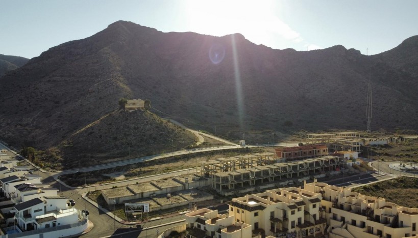 New Build - Terraced Houses · Cox