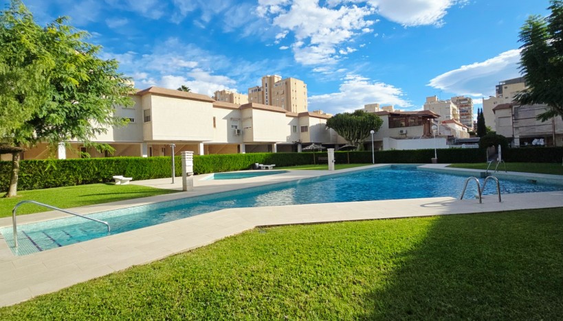 Short Term Rental - Terraced Houses · Playa San Juan - Playa San Juan / Alicante 