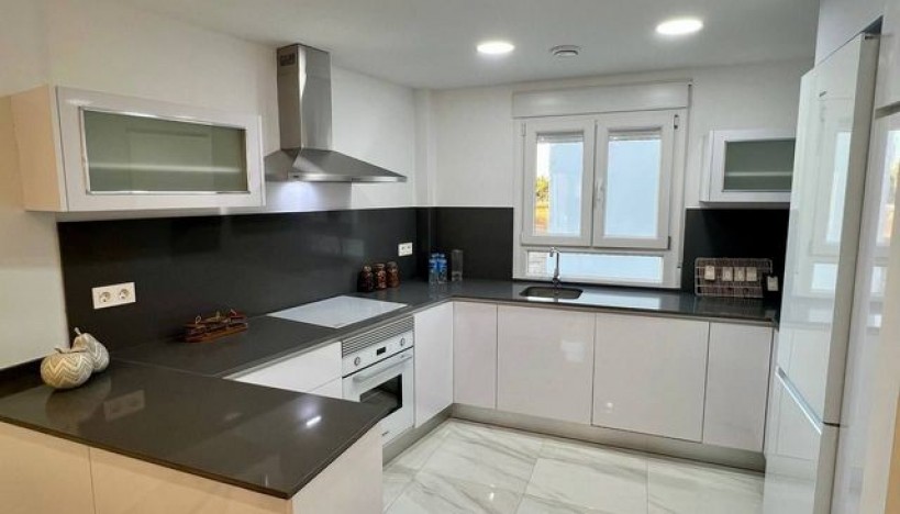 Nowy budynek - Apartments · Jacarilla