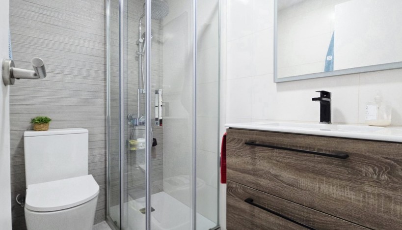 Resale - Flats · Playa San Juan - Pau 5 / Alicante 