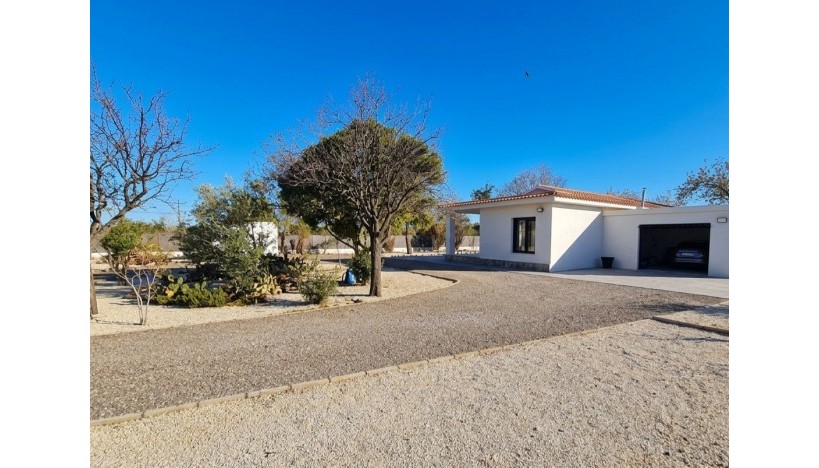 Resale - chalet · San Vicente del Raspeig · Calle Azorin, San Vicente del Raspeig