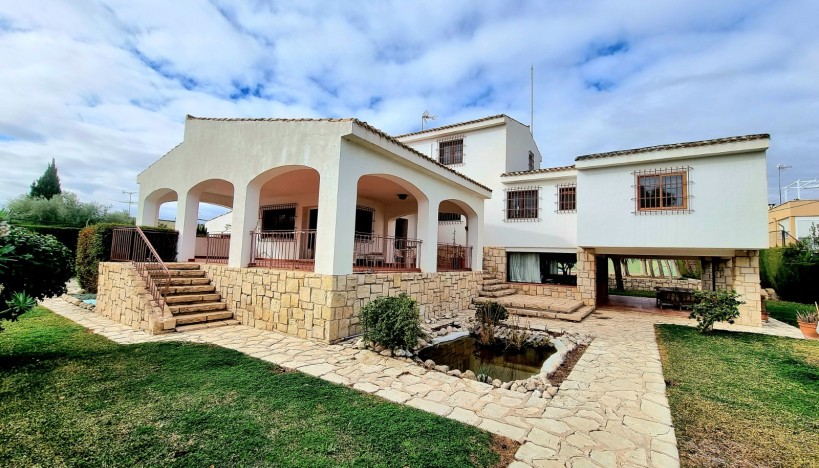 Reventa - Villas de lujo · San Juan de Alicante
