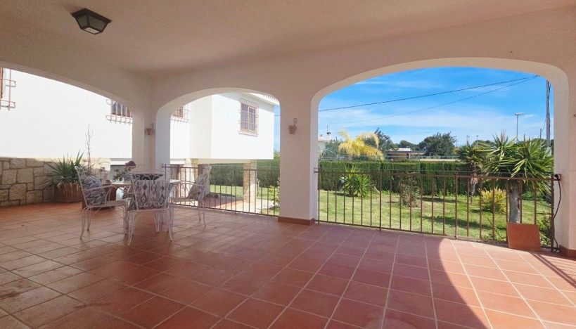 Resale - Luxury Villas · San Juan de Alicante