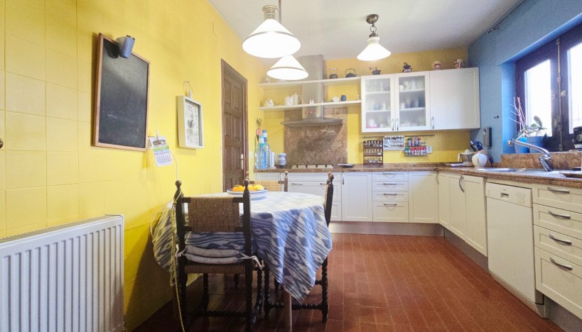 Resale - Luxury Villas · San Juan de Alicante