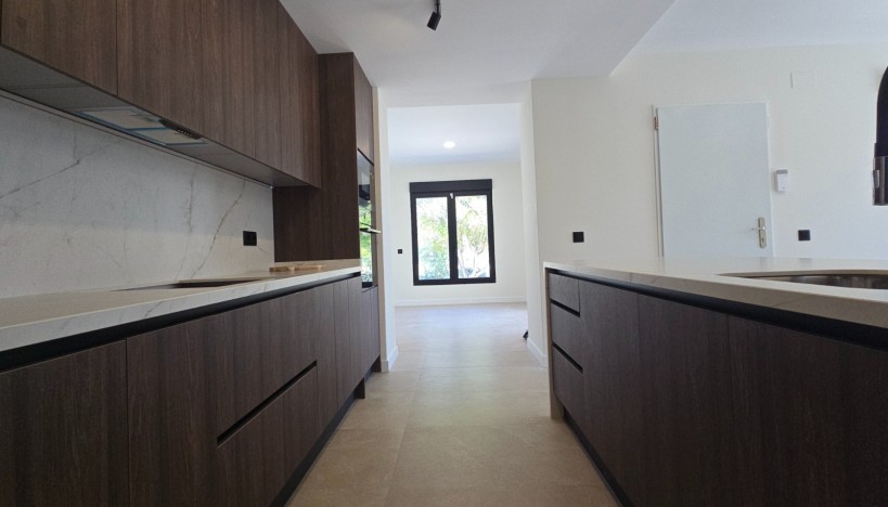 Resale - chalet · San Vicente del Raspeig · Calle Azorin, San Vicente del Raspeig