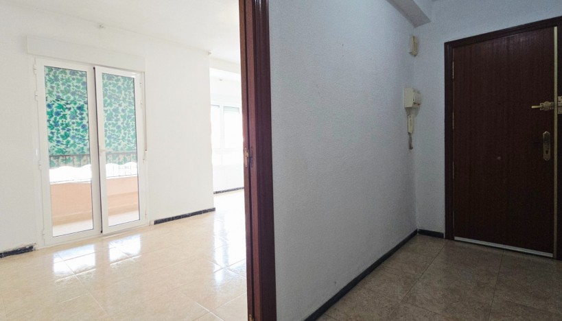 Resale - Apartamento · Alicante