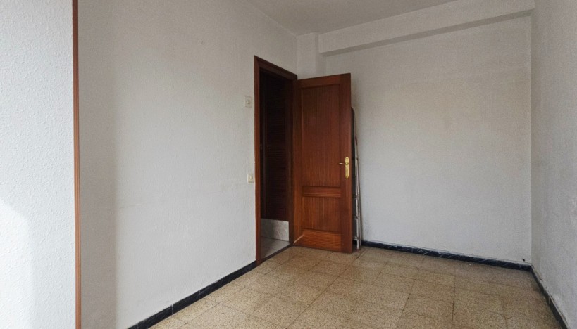 Resale - Apartamento · Alicante